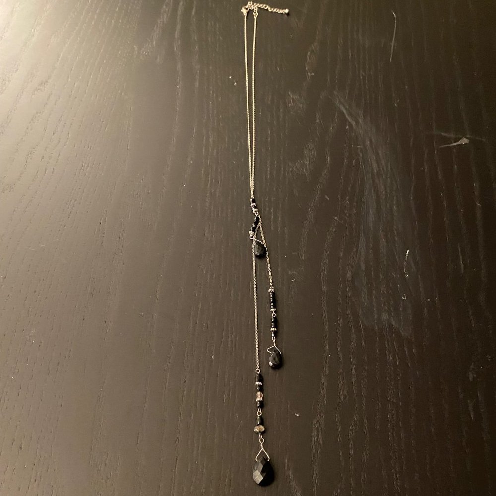Long Necklace with Black Pendants in Silver